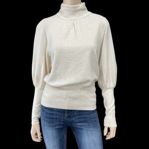 🤍NWOT🤍 Express Cream Cowl Neck Sweater